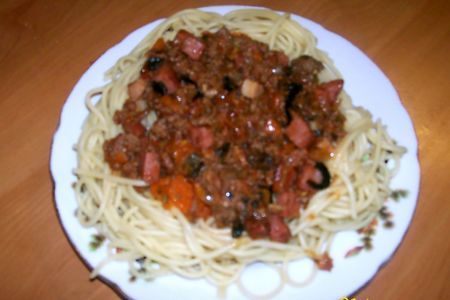 Фото к рецепту: Спагетти по-забайкальски (очень вольная интерпретация болоньезе)