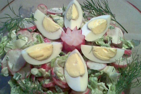 Салат из редиски с яйцом