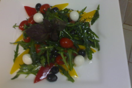 Фото к рецепту: Салат лето в италии