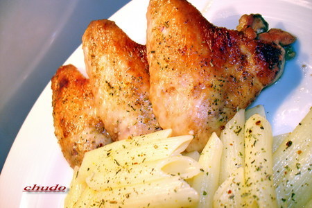 Фото к рецепту: Крылья куриные маринованные в бурбоне