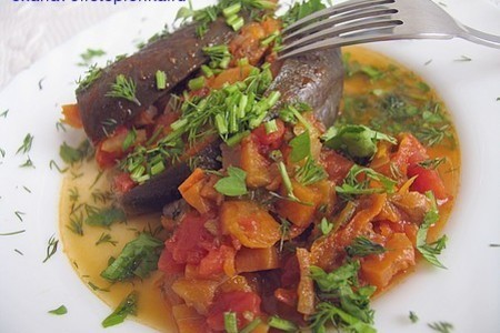 Фото к рецепту: Баклажаны, фаршированные овощами
