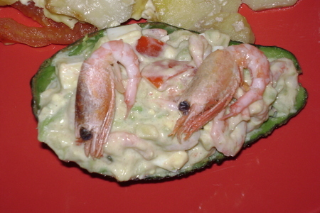 Фото к рецепту: Авокадо с креветками