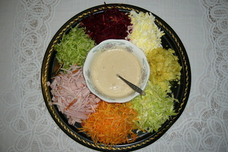 Фото к рецепту: Салат "светик-семицветик"