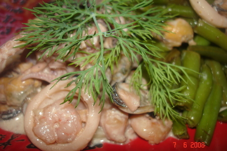 Фото к рецепту: Соте из морепродуктов со спаржевой фасолью
