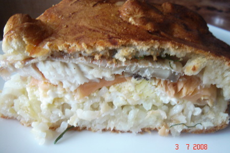 Фото к рецепту: Пирог с 2мя видами рыбки или моя "кулебяка"