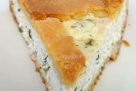 Фото к рецепту: Пирог с курочкой и сливочным сыром