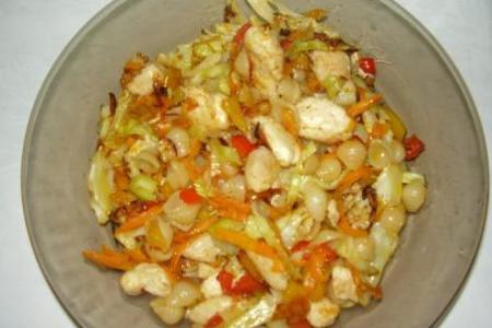 Фото к рецепту: Жаренные овощи с курицей