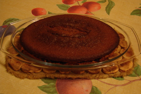 Фото к рецепту: Коричневый пирог