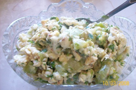Фото к рецепту: "ленивый" кабачковый салат