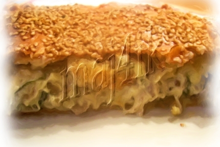 Фото к рецепту: Пирог с печёными баклажанами и сыром