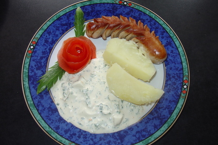 Фото к рецепту: Франкфуртовский зелёный соус „grüne soße“.