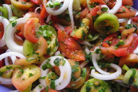 Фото к рецепту: Салат из помидоров болгарский