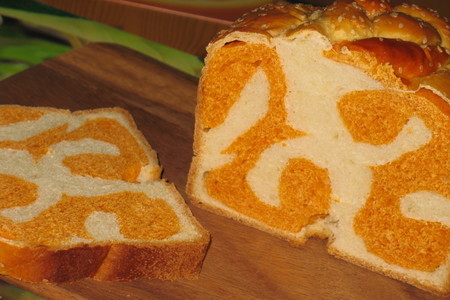Фото к рецепту: Хлеб «рыжая завитушка», рецепт для хлебопечки.