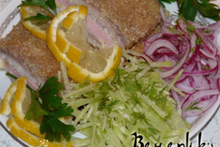 Фото к рецепту: Рыбное филе с ветчиной и сыром
