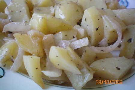 Фото к рецепту: Картофель запеченный в фольге