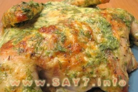 Фото к рецепту: Курица под сливочно-сырным соусом