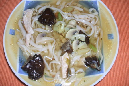 Фото к рецепту: Суп лапша по китайски