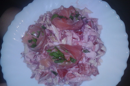 Фото к рецепту: Салатик "полноценный розовый  обед" для барышни