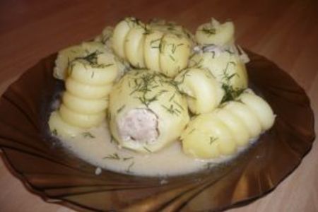 Фото к рецепту: "кучеряшка" фаршированная картошка
