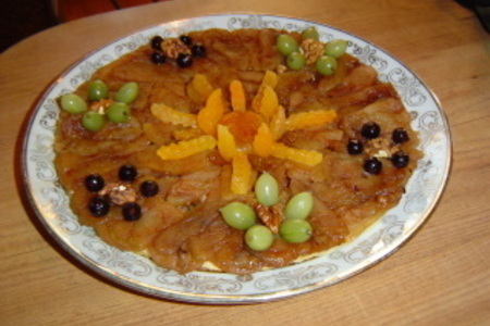 Фото к рецепту: Пирог яблочный  цветочная поляна