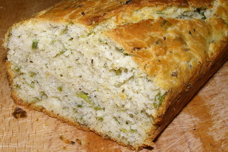Фото к рецепту: Хлеб с душистыми травами