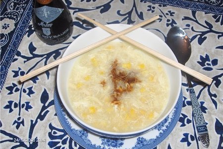 Фото к рецепту: Кукурузный суп по-китайски