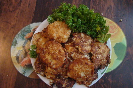 Фото к рецепту: Оладушки рыбные из пангасиуса.