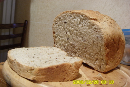 Фото к рецепту: Хлеб с укропом, семечками подсолнечника и прованскими травами /для хлебопечки/