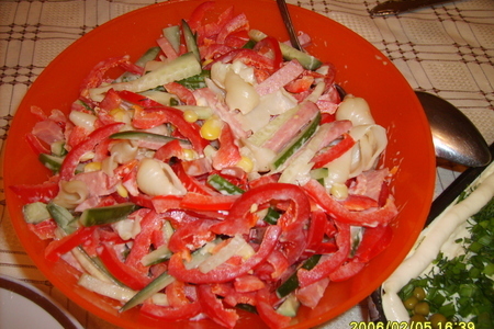 Фото к рецепту: Салат макаронный