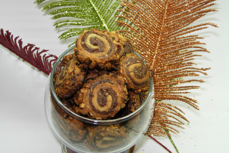 Фото к рецепту: Печенье "ореховые улитки"