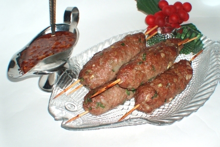Фото к рецепту: Кебабы из баранины с курдючным салом