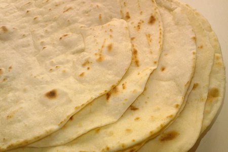 Фото к рецепту: Тортилья,тортийя-мексиканский хлеб(домашний)