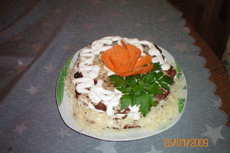 Фото к рецепту: Печёночный торт с грибами.