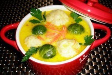 Сырный суп с брюссельской капусты с нежными картофельными клецками