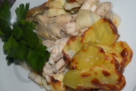 Филе куриное с яблоками запеченное в духовке под сырной корочкой