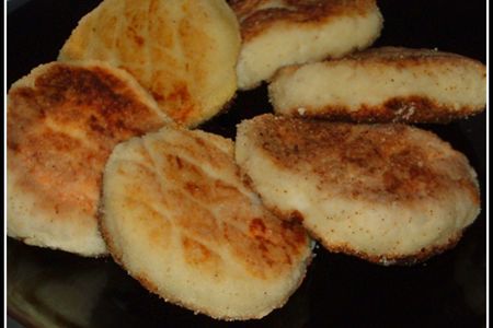 Фото к рецепту: Сырники с картофелем