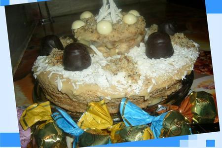 Фото к рецепту: Финский праздничный торт"золотая корона"