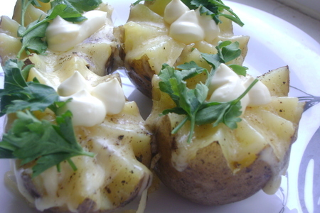 Фото к рецепту: Картофельные розочки