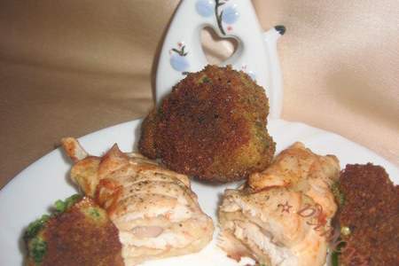 Фото к рецепту: Куриные рулетики с брокколи