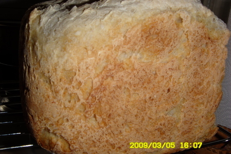 Фото к рецепту: Хлеб на сыворотке, без масла и сахара для хп