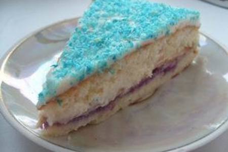 Фото к рецепту: Торт "голубая лагуна" из кокосовой стружки.