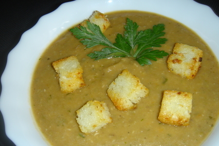 Фото к рецепту: Постный крем-суп из чечевицы