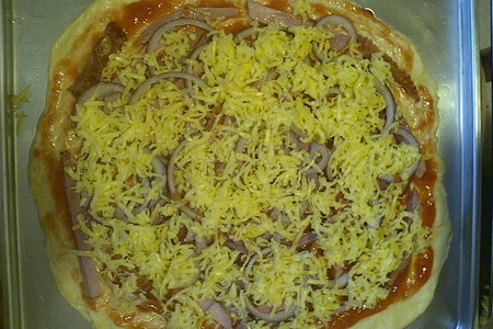 Фото к рецепту: Пицца с пояснениями