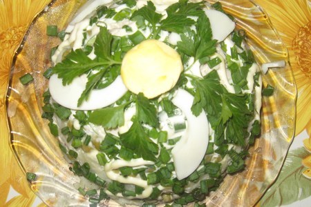 Фото к рецепту: Салат "бело-зелёный"