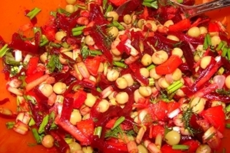 Фото к рецепту: Салат " оттенки красного и зелёного"
