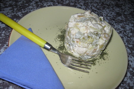 Фото к рецепту: Салат нежный и сытный