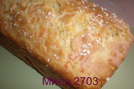 Фото к рецепту: Хлеб - кекс с сыром (просто и быстро)