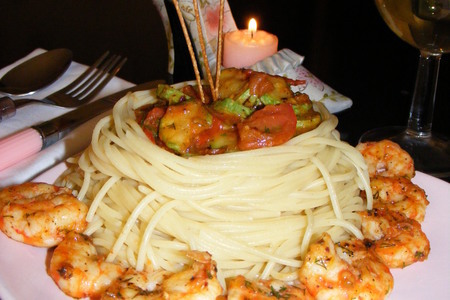 Фото к рецепту: Спагетти с креветками.