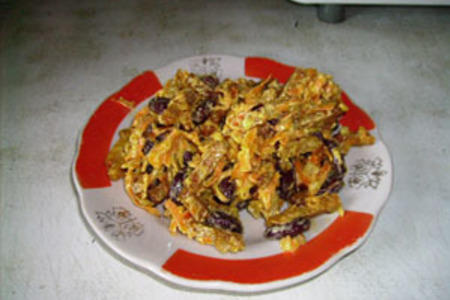 Фото к рецепту: Салатик с сухариками