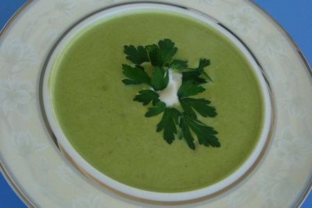 Фото к рецепту: Суп-пюре из горошка и окорока.